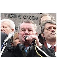 На фото Владимир Александрович Яворивский